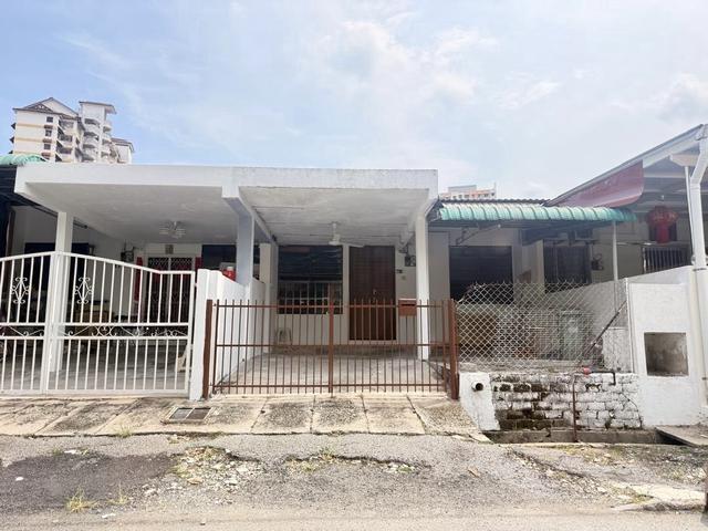 Terraced House for sale in Georgetown, Penang