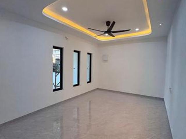 Terraced House for sale in Wellesley, Penang