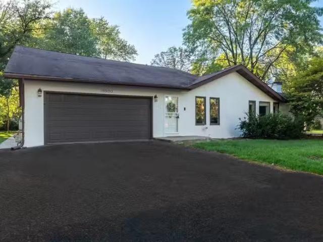 House for rent in Bedford Park