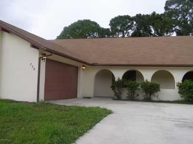 Condo for rent in Palm Bay