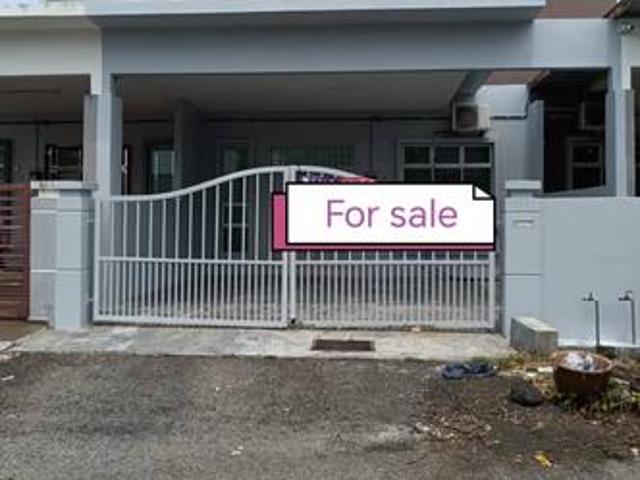 Terraced House for sale in Rembia, Malaka