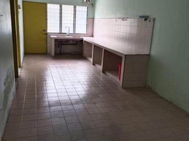 Terraced House for rent in Bandaraya Klang, Klang