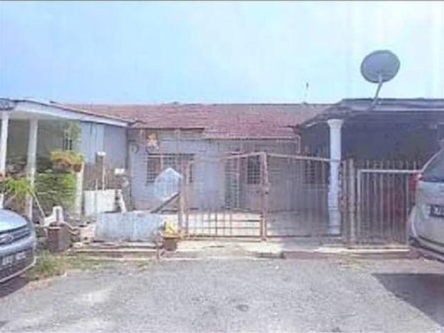 Terraced House for sale in Kuala Selangor, Selangor