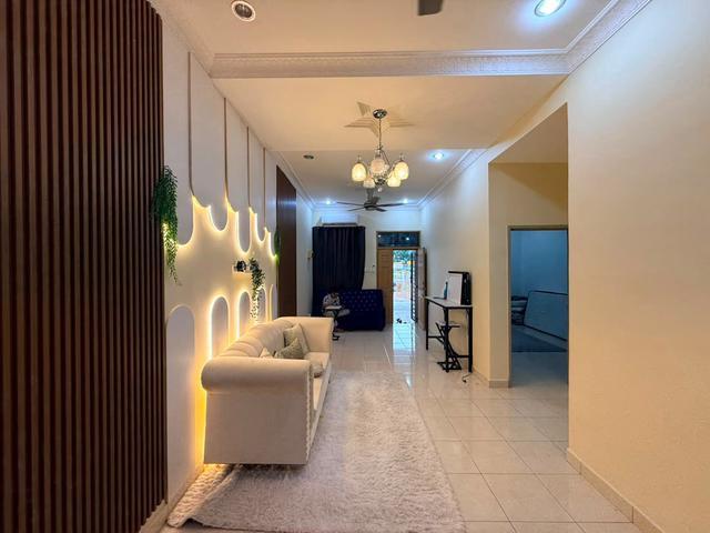 Terraced House for sale in Ulu Tiram, Johor