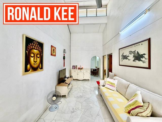 Terraced House for sale in Georgetown, Penang