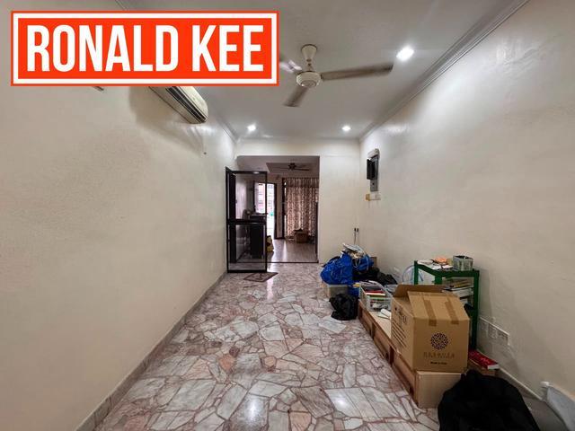 Terraced House for sale in Georgetown, Penang