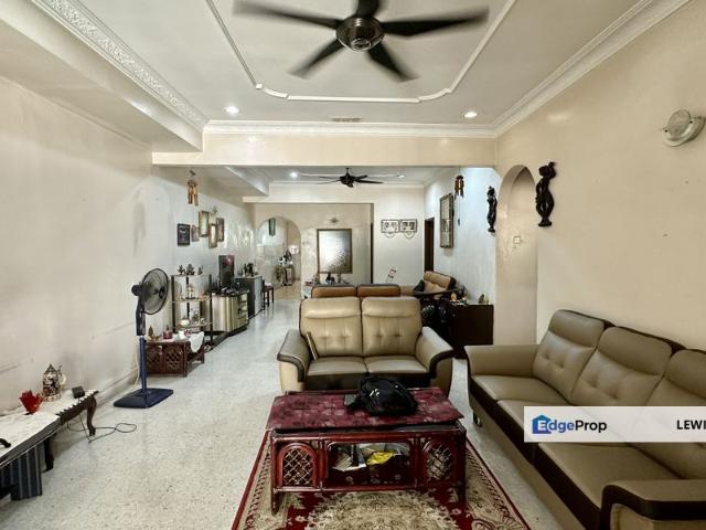 House for sale in Country Heights Damansara, Kuala Lumpur