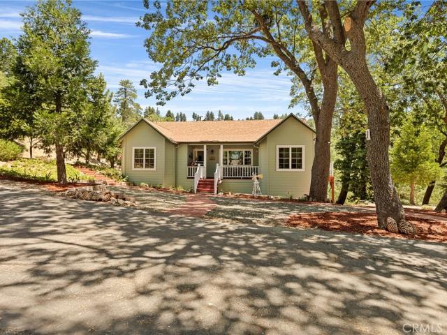House for sale in Running Springs