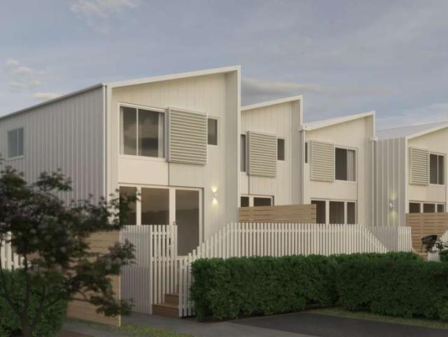 Townhouse for sale in Chaslands, Canterbury