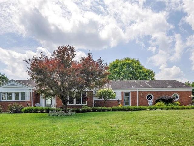 House for sale in Carnegie, Pennsylvania