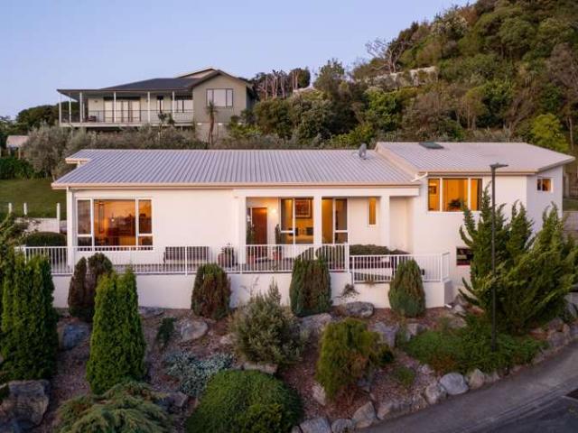 House for sale in Cable Bay, Nelson Bays