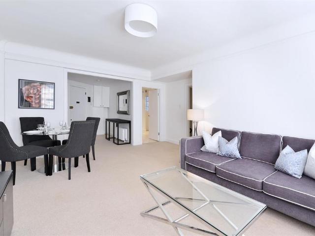 Apartment for rent in Royal Borough of Kensington and Chelsea, Greater London