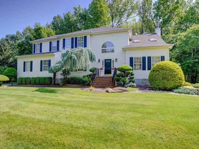 House for sale in Windsor, New Jersey