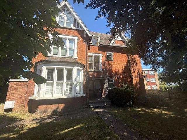 Apartment for rent in London Borough of Croydon, South Norwood