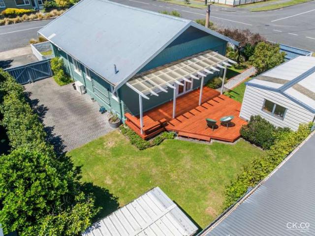 House for sale in Days Bay, Wellington