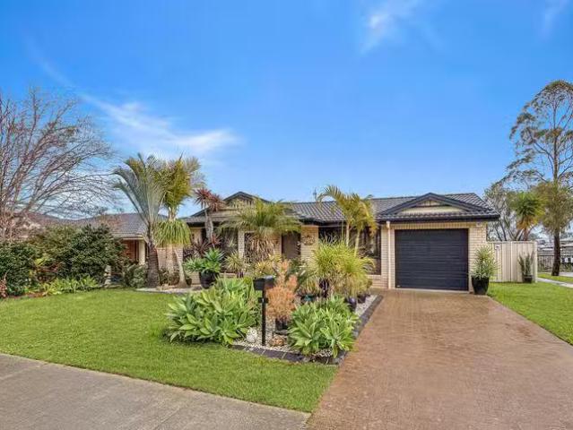 House for rent in Wadalba, New South Wales