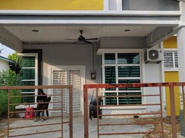 Residential House for sale in Malaka