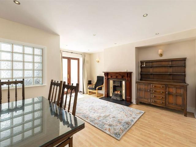 House to rent in Bluebell, North Tipperary