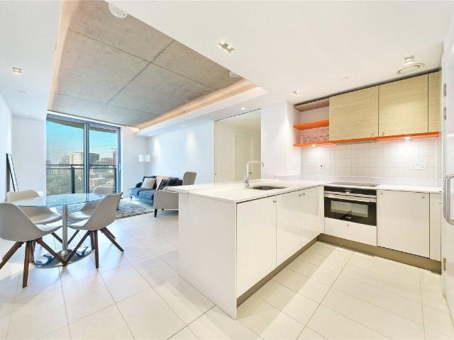 Apartment for rent in London Borough of Newham, Greater London