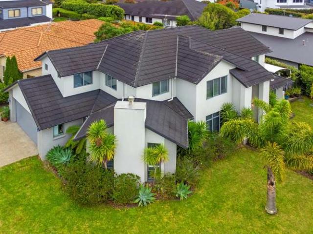 House for sale in Awhitu
