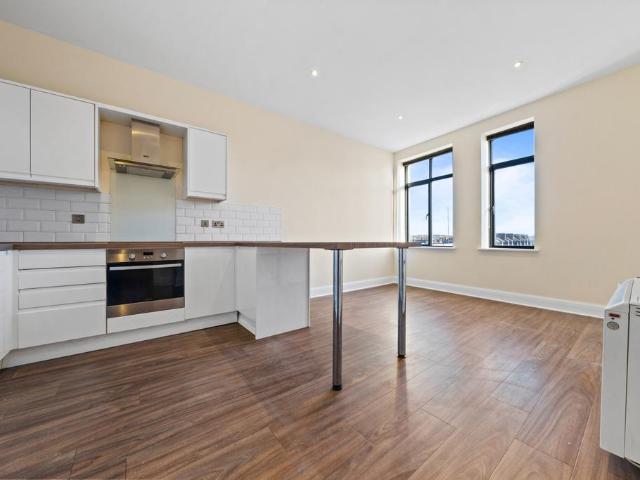 Apartment for rent in Balham, Greater London