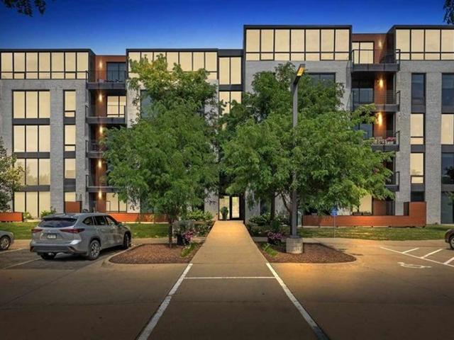Condo for sale in Iowa City, Iowa