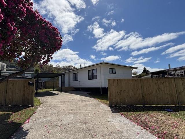 House for rent in Western Heights Shopping Centre, Rotorua
