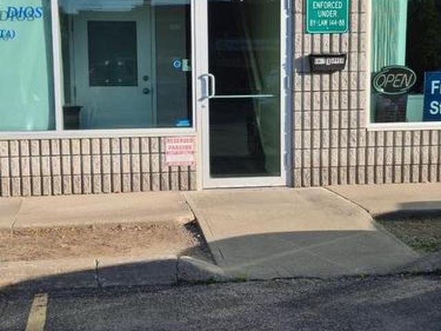 Commercial for rent in Brant, Ontario