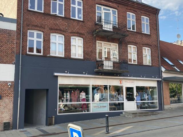 Ejendom til leje i Hadsten, Århus