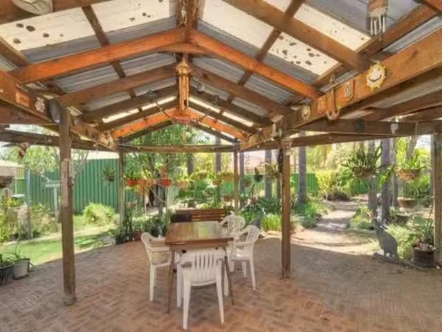 House for rent in Greenfields