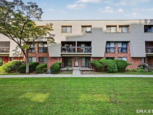Condo for sale in Cos Cob, Connecticut