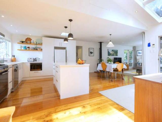 House for sale in Oratia