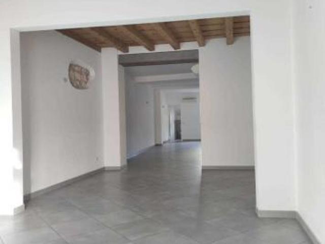 Locale Commerciale in affitto a San Martino Buon Albergo, Veneto