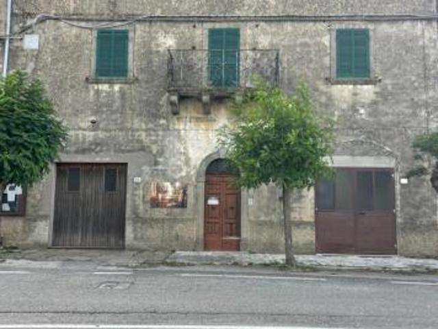 Locale Commerciale in vendita a Unione dei Comuni Montani Amiata Grossetana, Semproniano