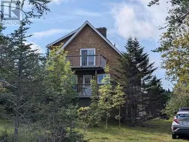 House for sale in Salmonier, Newfoundland And Labrador