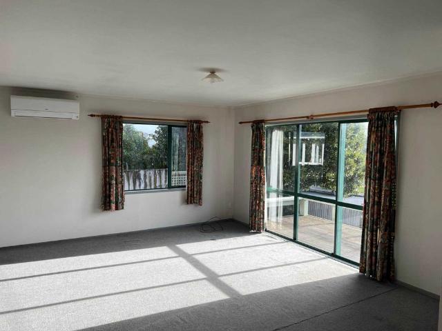 House for rent in Te Atatū South, Henderson-Massey