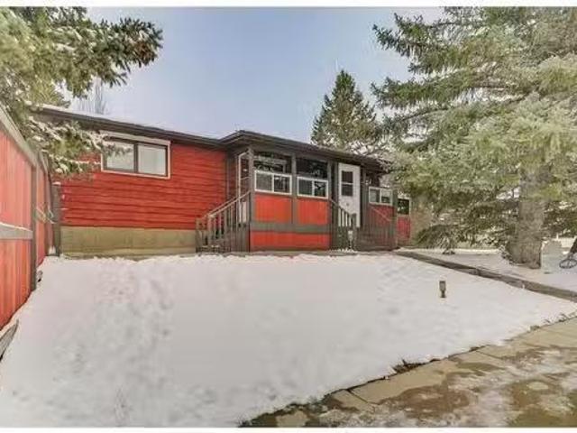House for sale in Okotoks, Alberta