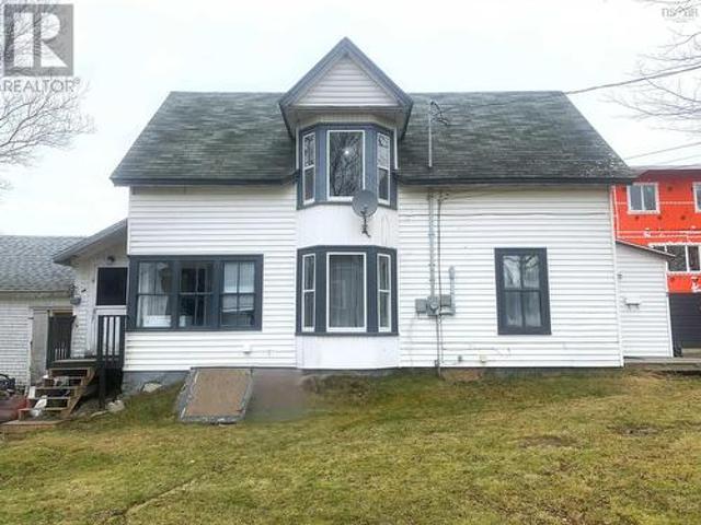House for sale in Yarmouth, Nova Scotia