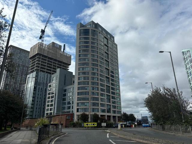 Apartment for rent in Calderstones