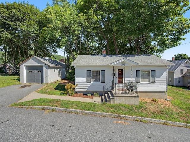 House for sale in New Hampshire