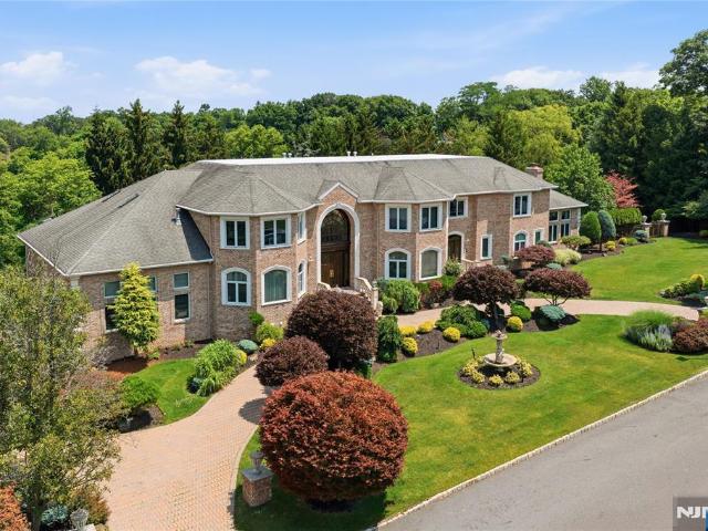 House for sale in Cedar Grove, New Jersey