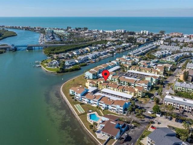 Condo for sale in Indian Rocks Beach, Florida