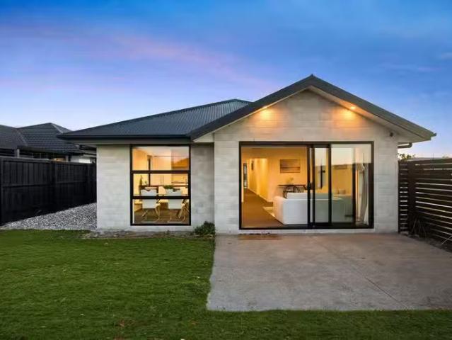 House for sale in Woodend, Canterbury