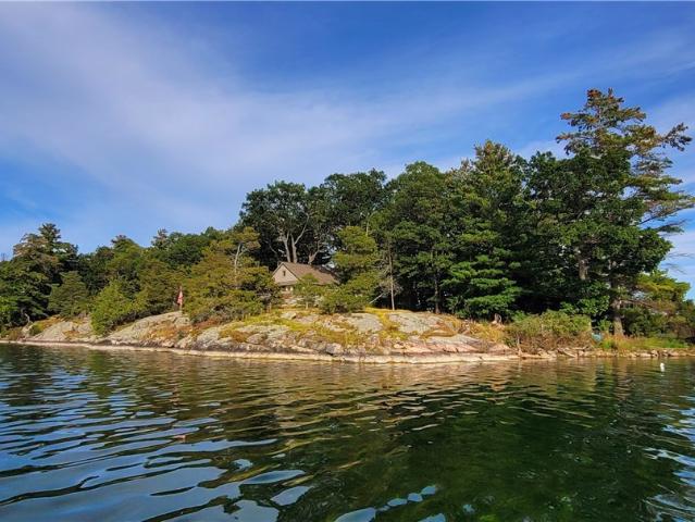 House for sale in Iron Islands, Saint Lawrence County