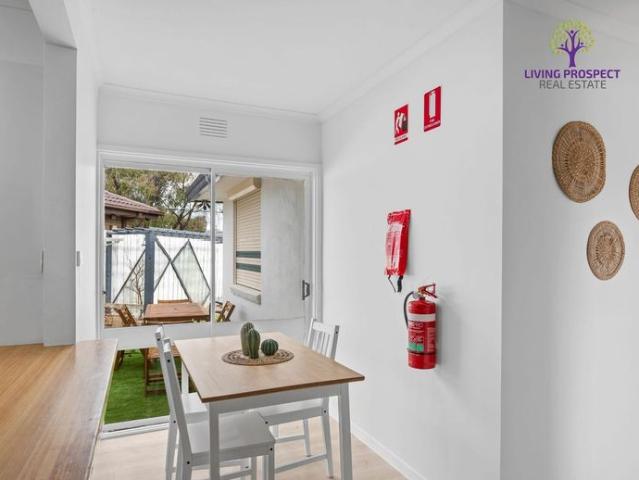 Granny Flat for rent in Camerons Creek, Victoria