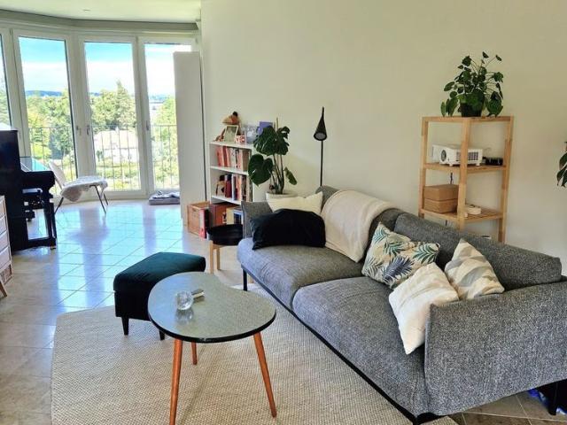 Apartment mieten in Einigen, Zürich