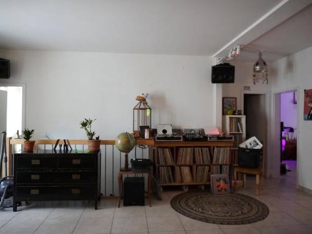 Apartment mieten in Einigen, Zürich