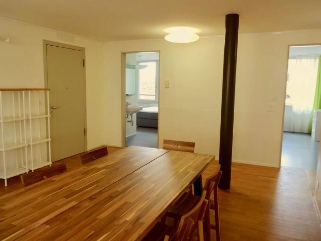 Studio mieten in Einigen, Zürich