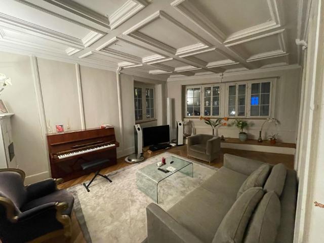 Apartment mieten in Einigen, Zürich