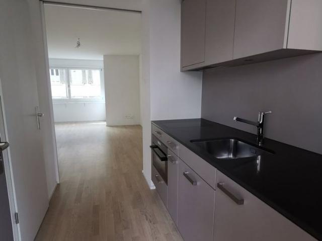 Haus mieten in Einigen, Zürich